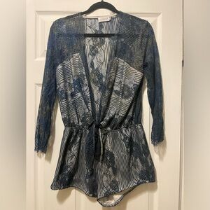 Lioness navy blue long sleeve romper size medium